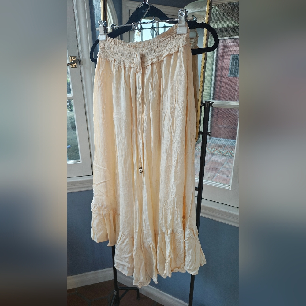 Angie Bohemian Cream Ruffle Hem Women's Skirt, NWT, Large - Picture 1 of 9